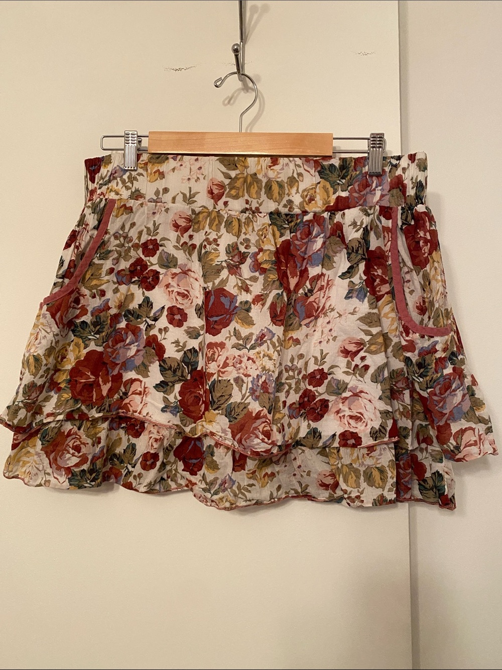 Floral Tiered Mini Skirt in Cream and Red